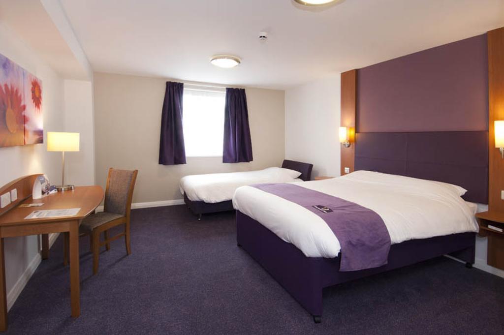Premier Inn Birmingham City - Aston Habitación foto