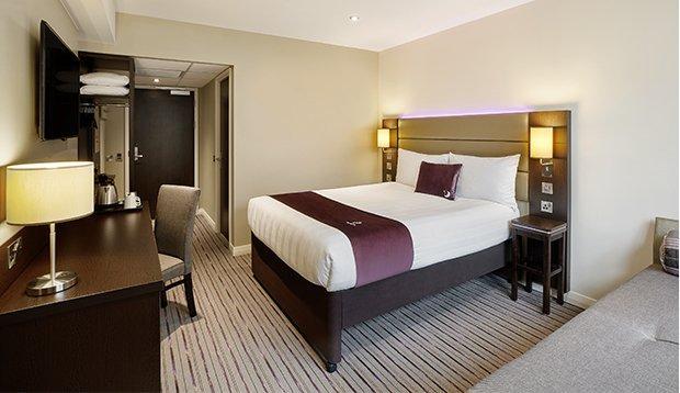 Premier Inn Birmingham City - Aston Exterior foto